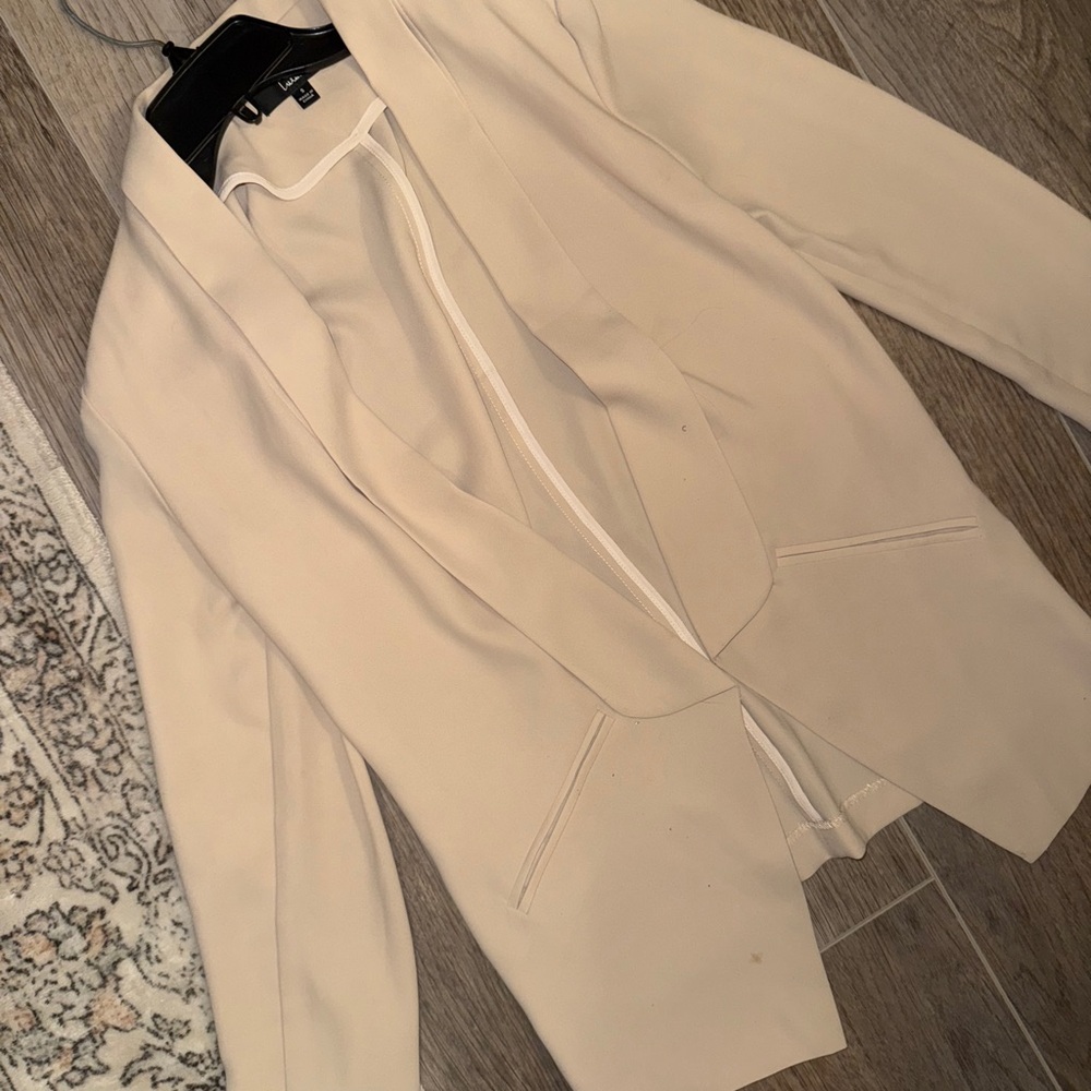 Lulu's Cream Performance Jacket - Picture 2 of 3